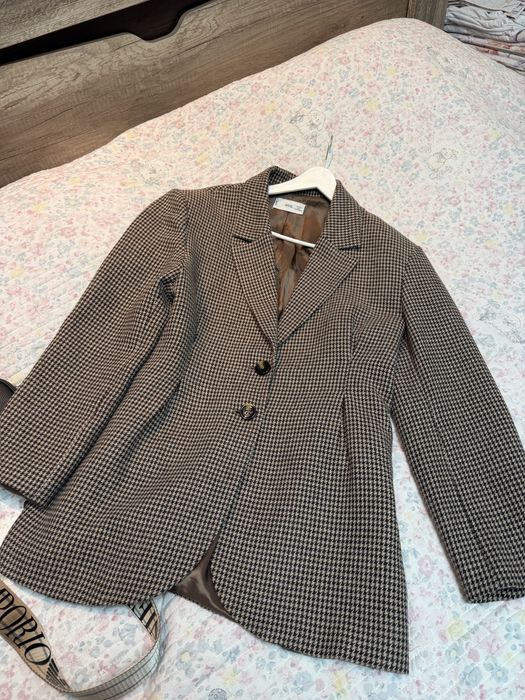 Женский пиджак Mango