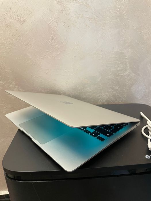 • Macbook Air 2020 • BATERIE 100% •