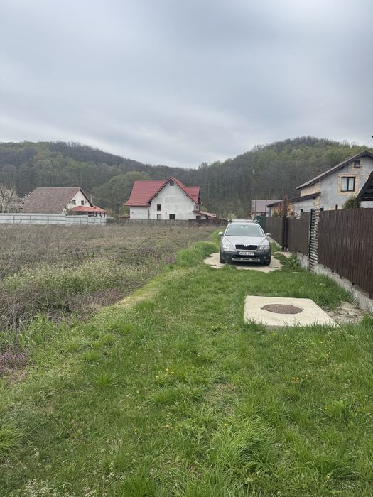 Parcele 500 si 1000 mp, Bascov