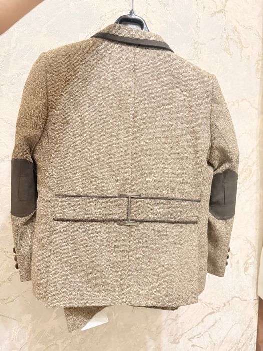 Костюм для мальчиков на 4-5 лет