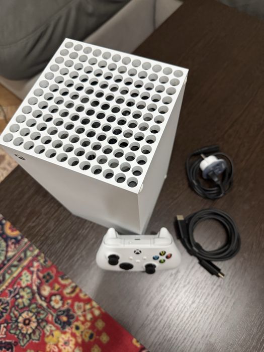 Продам XBox Series X 1 TB