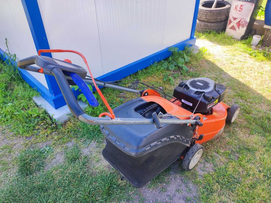 Бензинова самоходна косачка Husqvarna R150SV BriggsStratton 700series с кош, 150cc, 4кс, 4t, 50см, 37кг