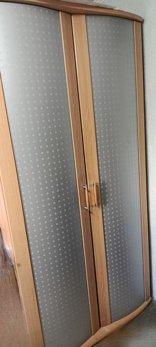 Продается шкаф для вещей