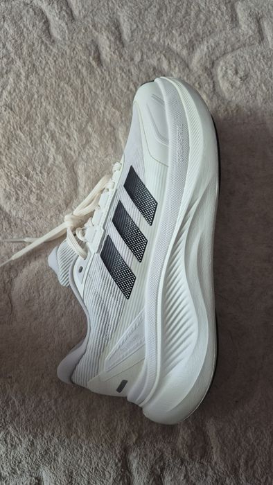 Кроссовки adidas 42 размер