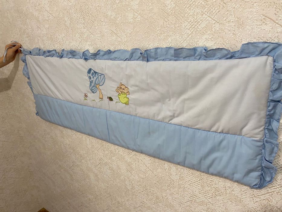 Бортики на детскую кроватку