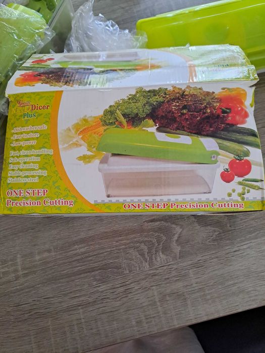 Aparat de maruntit legume NicerDicer