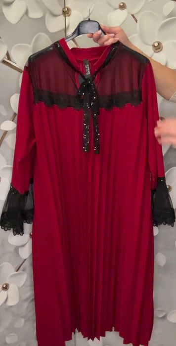 Rochie superbă colecție noua , midi sau lungă. Italia