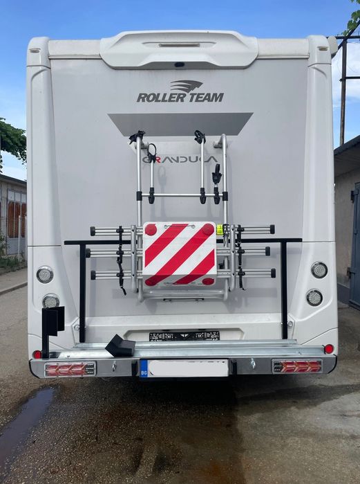 Стойка за мотори или велосипеди за кемпери и каравани