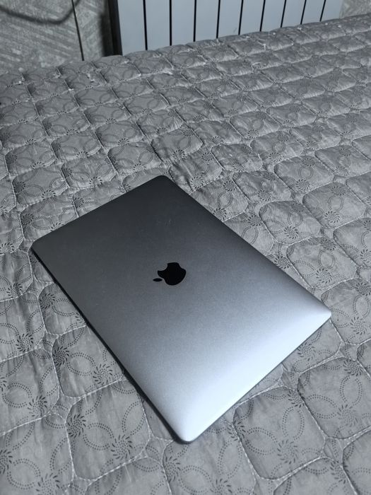 MacBook pro 2017 a1708