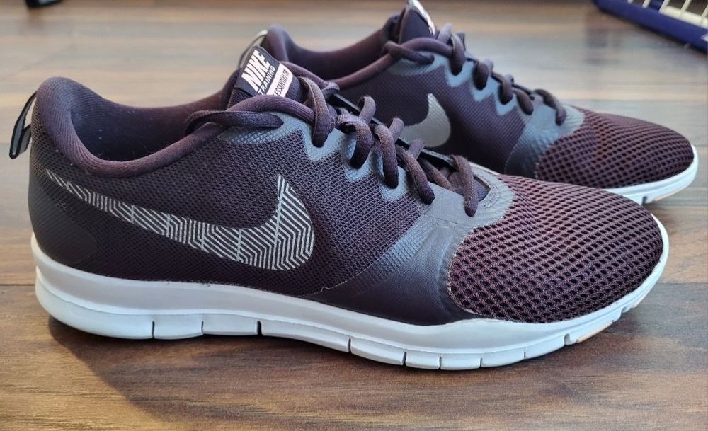 Adidași Nike Flex unisex,  în stare impecabilă, mărimea 42