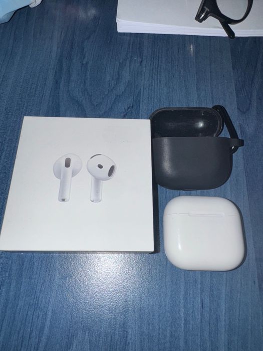 Apple Airpods 4 (2024)