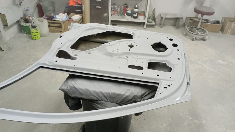 Продам грантовские двери