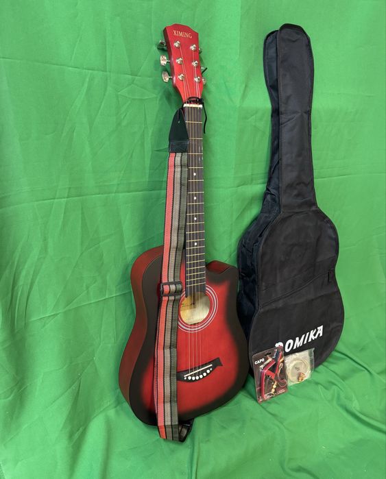 Гитара новая с полным набором