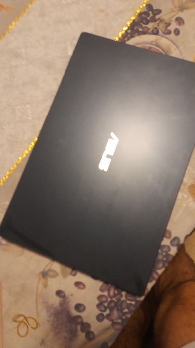 Asus yangi kompyuter