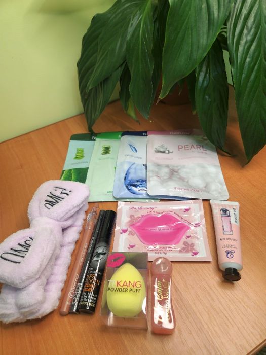 Bomba kosmetik nabor 12v1