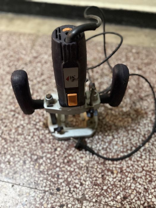 Ръчна обер фреза