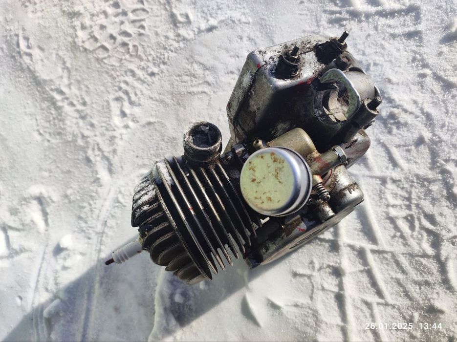 Продам двигатель на мопед