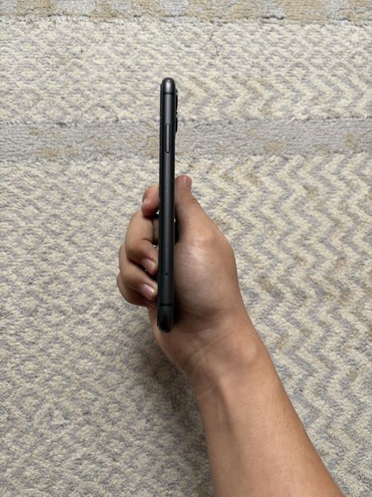 iPhone 11 black 128 Gb