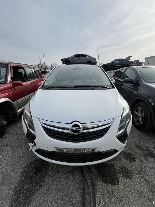 Opel Zafira C Tourer 2.0CDTI 2012г НА ЧАСТИ!!!
