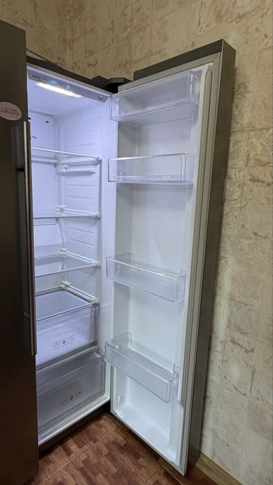 Продам холодильник Samsung Side by Side Twin Cooling Plus