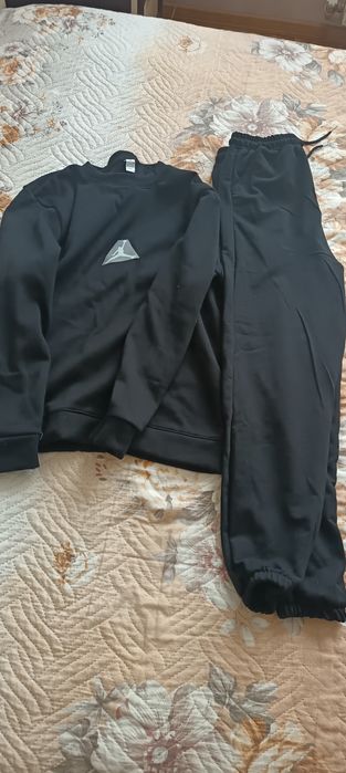 Спортен екип в три части