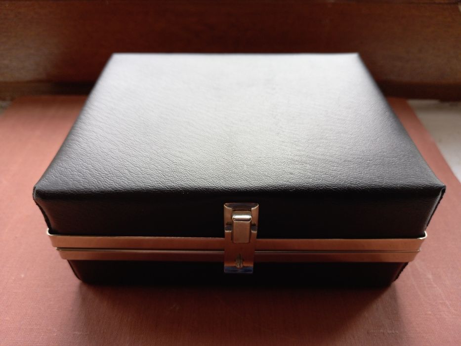 Aparat de bărbierit electric Komet TR 11