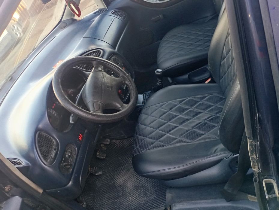 Продам хорошую машину