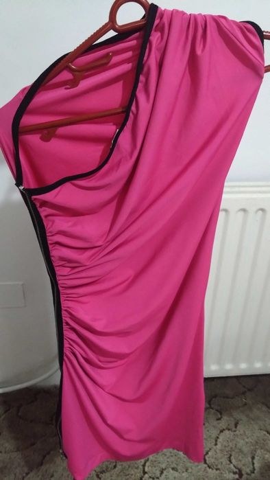 Розова официална рокля