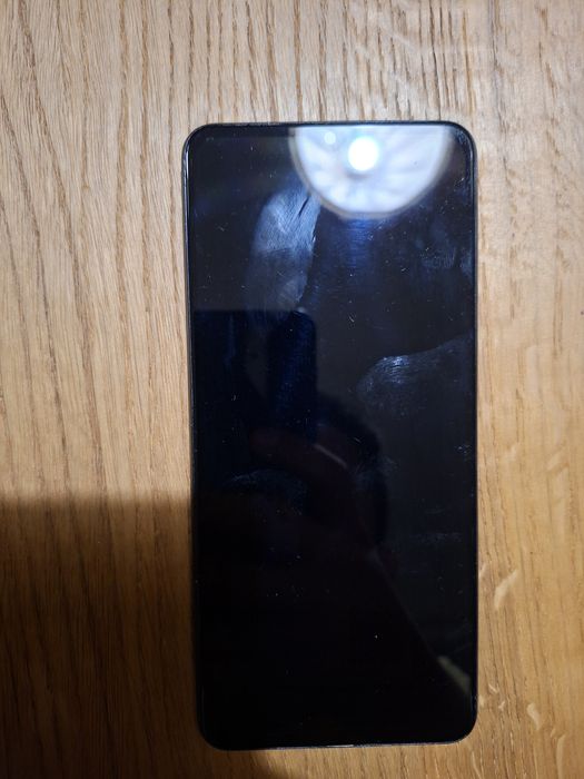 Продавам телефон samsung