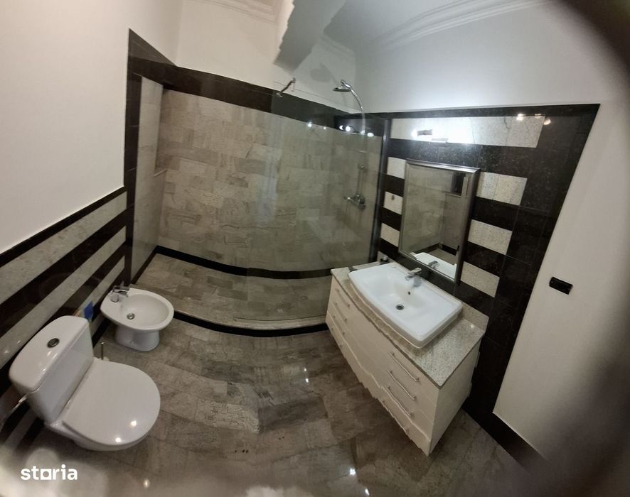 Apartament 2 camere, balcon, Centru Arad