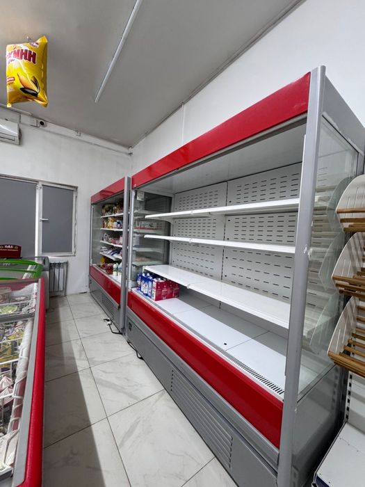 Витринный холодильник