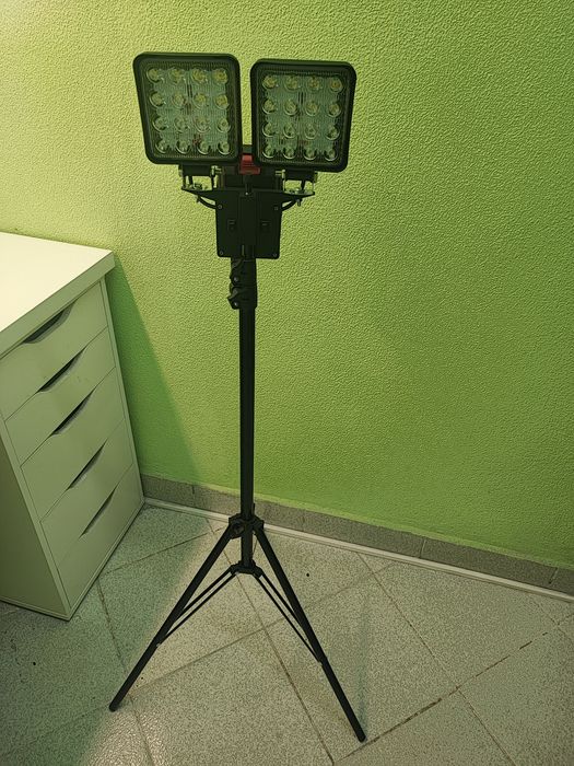 Proiector led Dewalt, makita, milwaukee, bosch, ryobi, etc