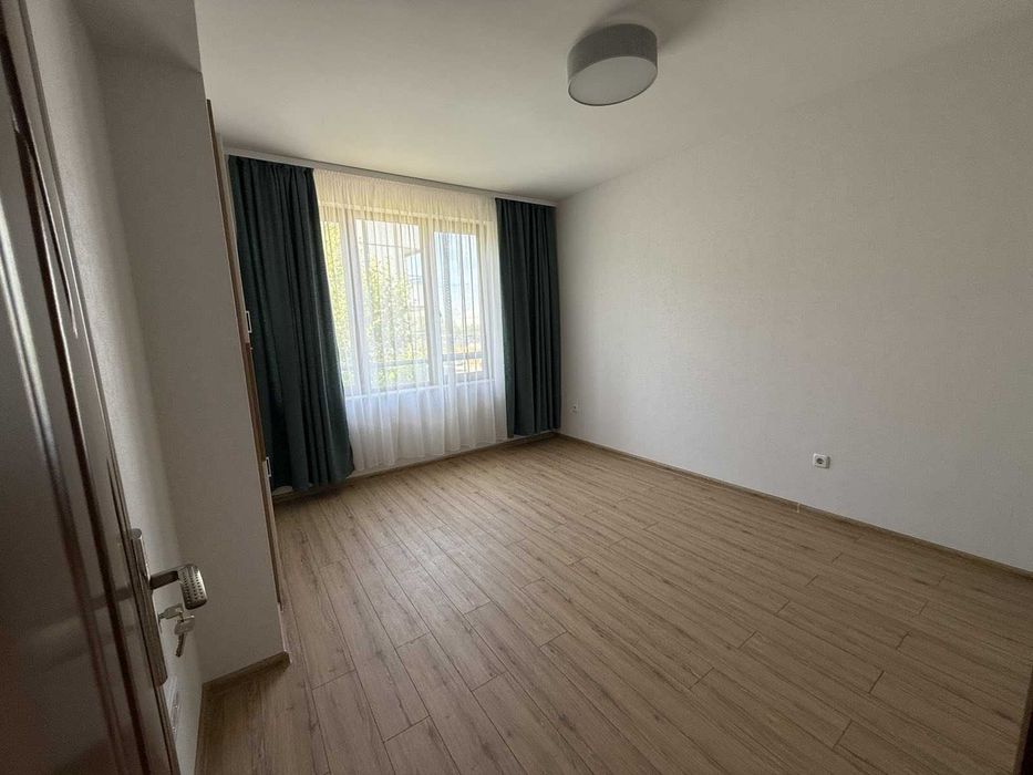 Дава се под наем Тристаен апартамент в София, Витоша - 114 кв.м за 930 € - Снимка #6