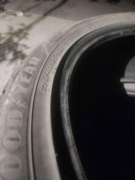 274 45 р 21 комплект зима Goodyear