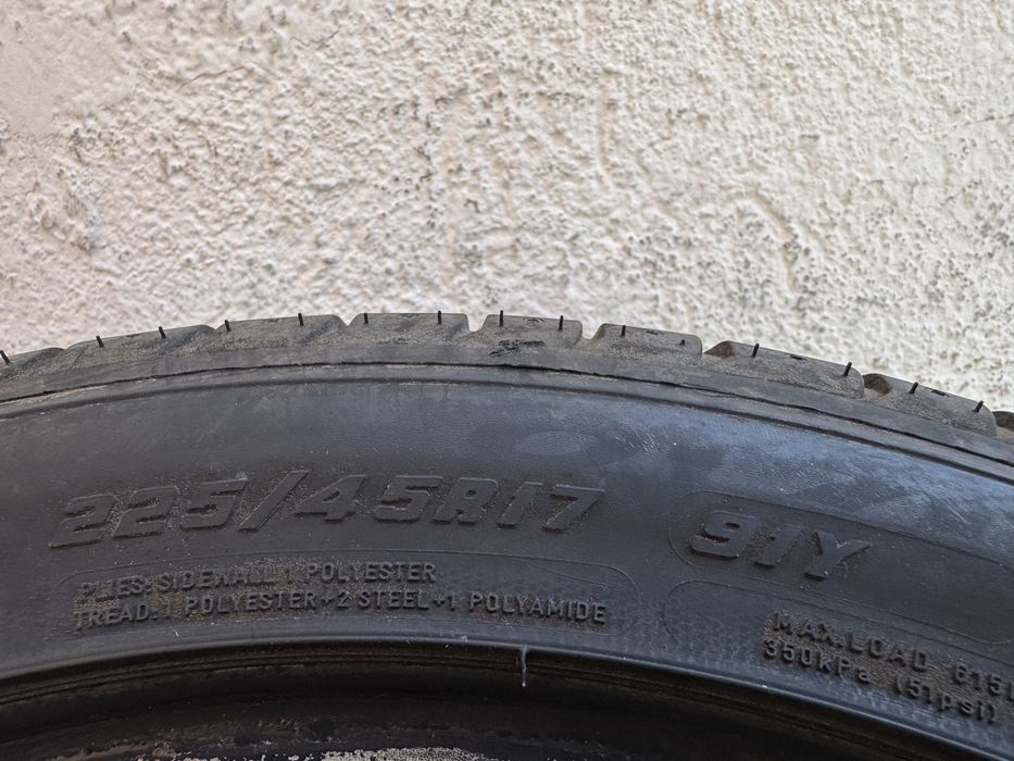 Автомобилни гуми 225 45 17 Goodyear