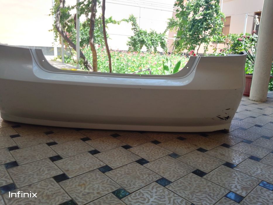 Orqa Bamfer sotiladi Nexia 3