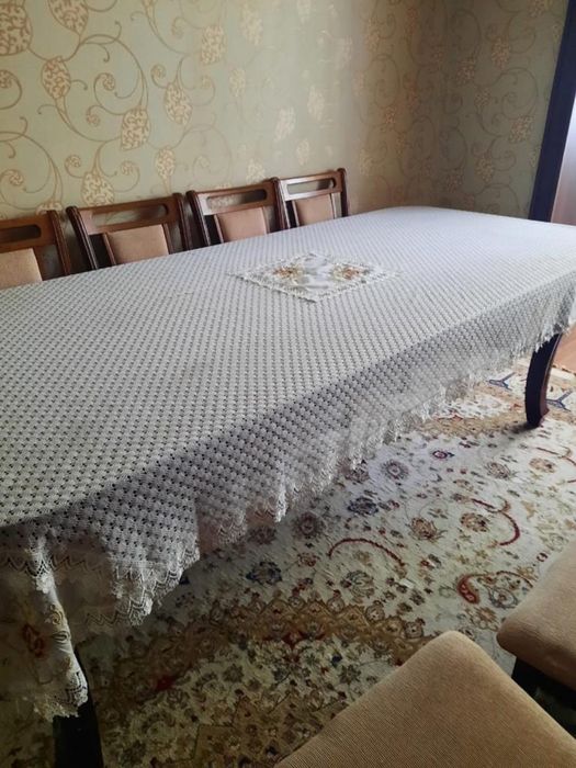 Стол ………………………….