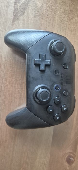 Nintendo Switch Pro Controller