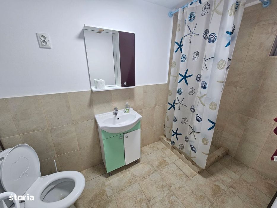 Casă de închiriat în Curtea de Argeș.