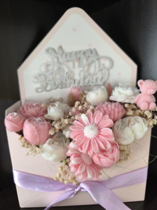 Букети от соеви свещи