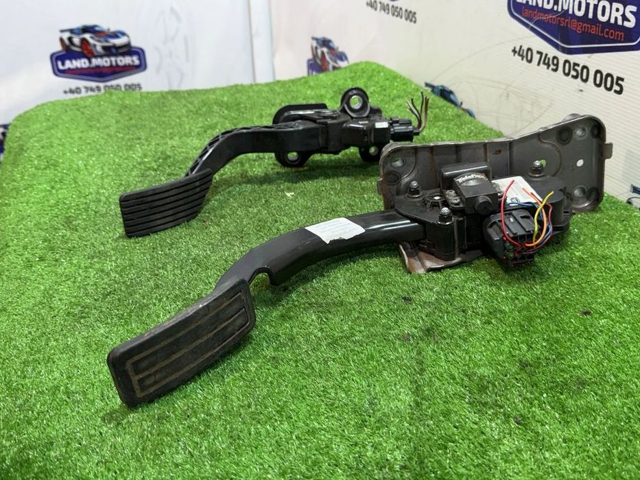 PEDALA ACCELERATIE ELECTRICA  JEEP COMPASS 2.1 DIESEL 2011 2007-2017 / LAND ROVER DISCOVERY 3 2.7 DIESEL 2007 2005-2009 COD OEM SLC00061 04891586AC
