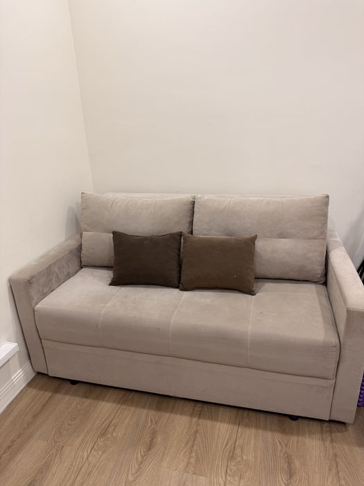 Продам два дивана