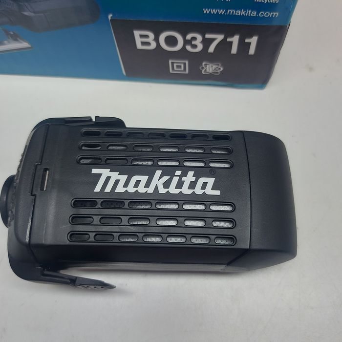 Нов виброшлайф Makita BO3711