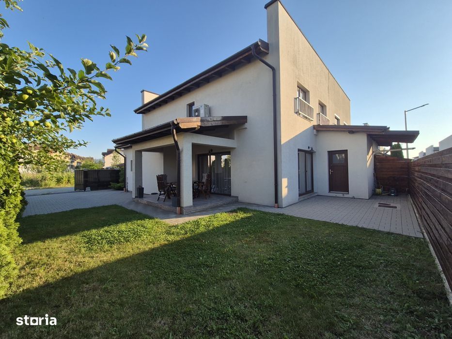 Casa moderna 4 camere 120 mpu | curte individuala in Selimbar