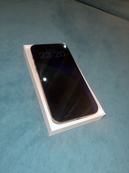 Продам iPhone 16 Pro Max