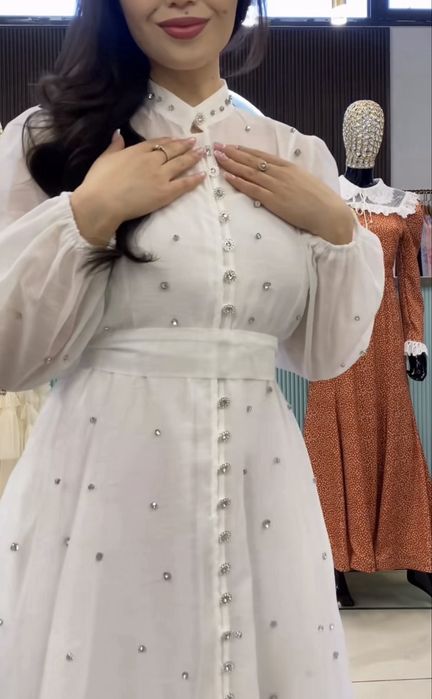 Продаю новое вечернее платье