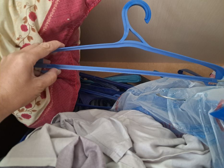 Вешалки для вещей