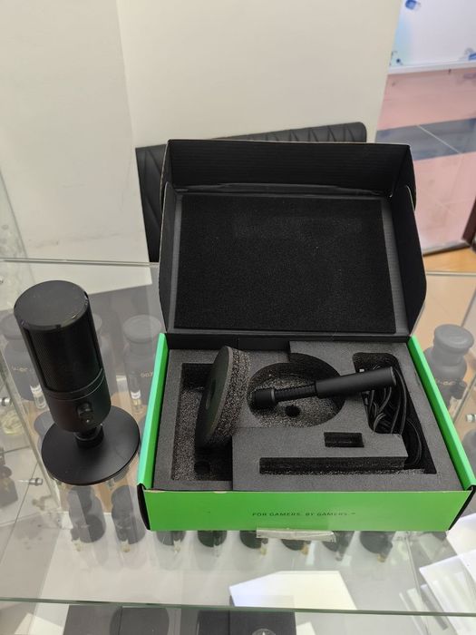 Микрофон Razer  почти новый