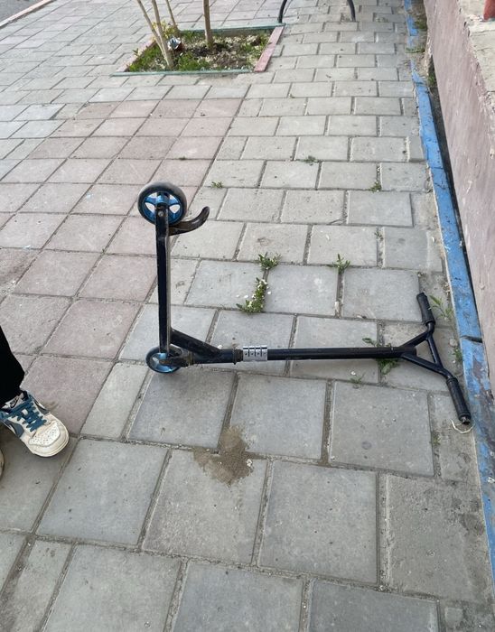 Продаю самокат нормальное
