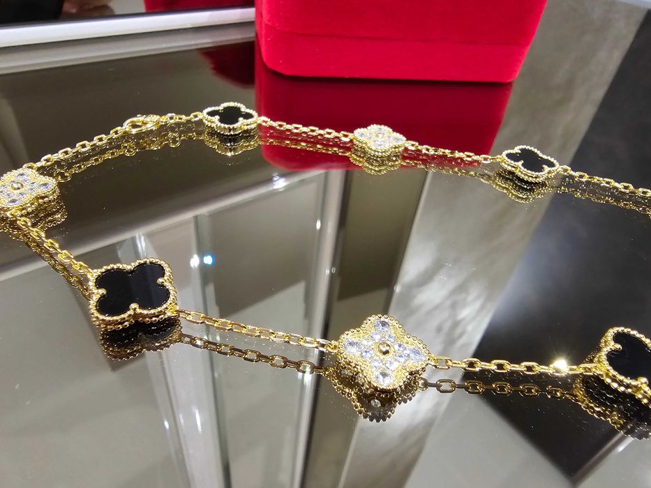 Van Cleef & Arpels VCA Gold Black Alhambra 10 Motif Дамско Колие